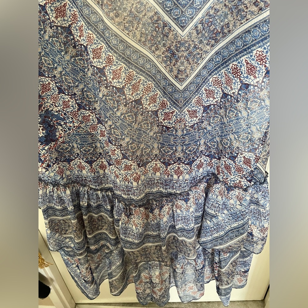 Abercrombie & Fitch Blue and White Patterned Top - Picture 7 of 7